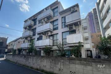 スカイコート駒沢第2の外観（北東側から）