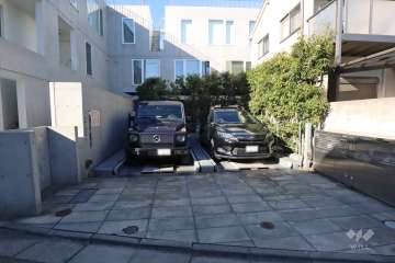 敷地内駐車場（屋外平面式）