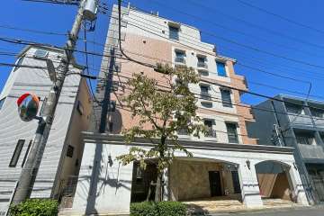 グランステューディオ経堂の外観（南側から）