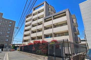 日神デュオステージ経堂の外観(東側から)