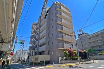 日神デュオステージ経堂の外観(西側から)