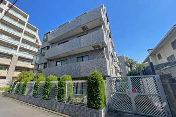 ベルス経堂の外観（南西側から）