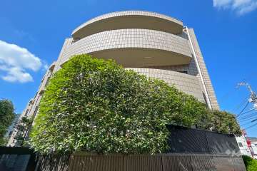 マイネシュロッス経堂の外観（南側から）