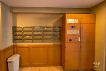 宅配ボックスと共用ポスト

