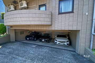 敷地内駐車場（屋内平面式）