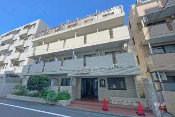 扶桑ハイツ経堂の外観（南東側から）