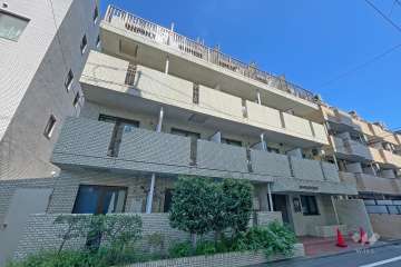 扶桑ハイツ経堂の外観（南西側から）