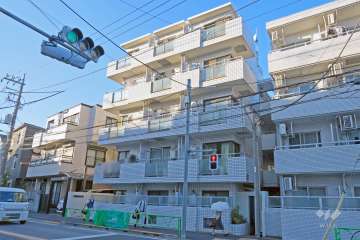 ネオハイシティ桜新町の外観（南東側から）