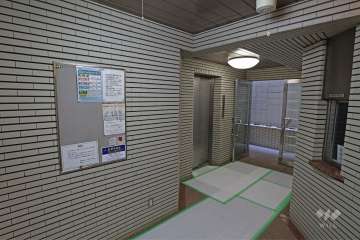 エントランスホール