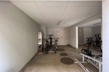 屋内に設けられた駐輪場