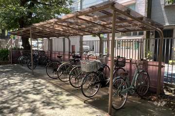 駐輪場（屋根あり）
