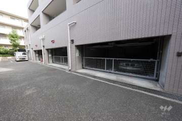敷地内駐車場（屋内機械式・屋外平面式）