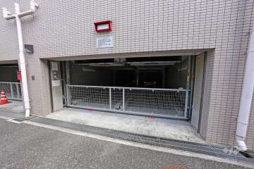 敷地内駐車場（屋内機械式）