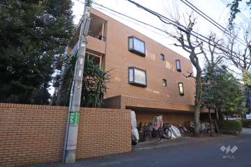 東急ドエルアルス弦巻３号館の外観（北東側から）