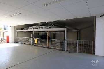 敷地内駐車場（屋内機械式）