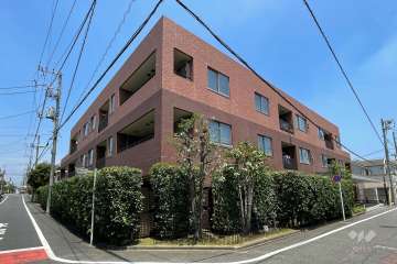 ツインズコート弦巻ノーステラスの外観（南側から）