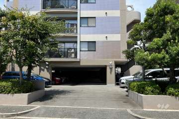 駐車場の出入り口