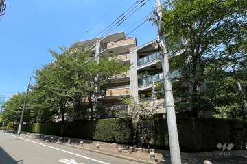 DCオーベル弦巻の外観（南東側から）