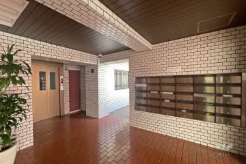 エントランスホール