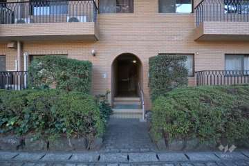 エントランスアプローチ　