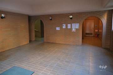 エントランスホール