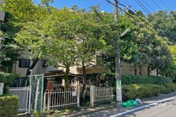 エスパシオ弦巻の外観（北東側から）