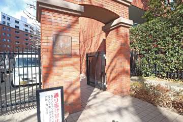 エントランス（敷地東側）