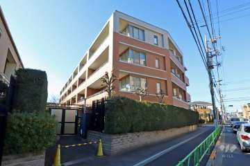 パークホームズ桜新町ガーデンズコートの外観（南東側から）