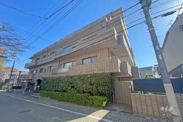 グランフォルム弦巻の外観（南西側から）