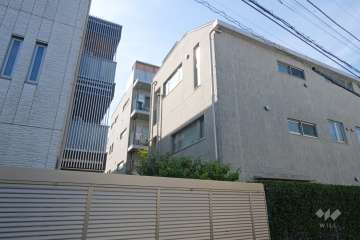 弦巻noieの外観(北東側から）
