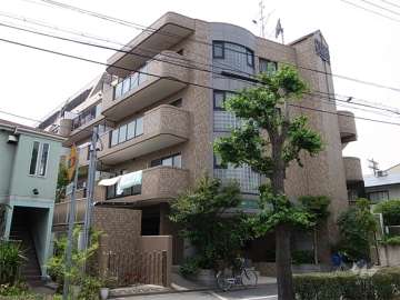 ライオンズヴィアーレ芦屋の外観（南西側から）