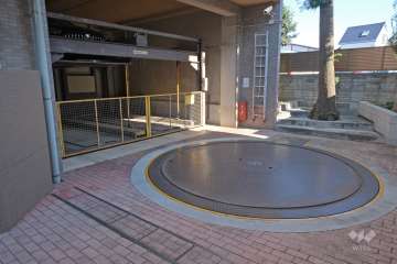 敷地内駐車場(屋内機械式)