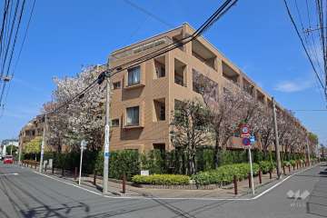 マスターズガーデン世田谷桜の外観（南西側から）