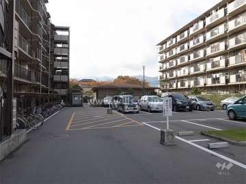 敷地内駐車場（屋外平面式）