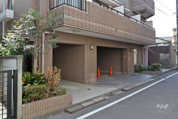 敷地内駐車場（屋内平面式）