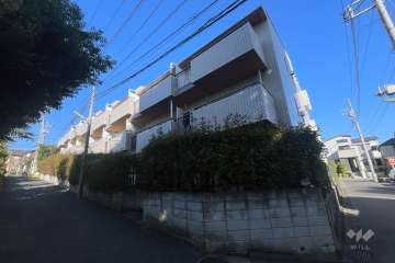 トーカンマンション馬事公苑の外観（南東側から）