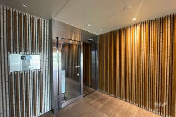 エントランスはオートロック付きです。