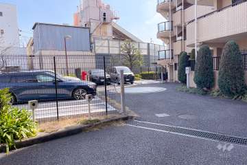 敷地内駐車場（屋外機械式）