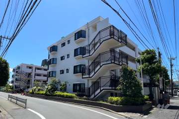 桜丘フラワーホームの外観(北西側から)