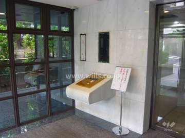 エントランスホール