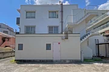 世田谷国際マンションの外観（東側から）