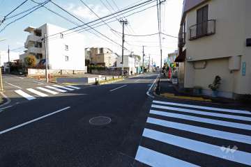 敷地北東側の前面道路