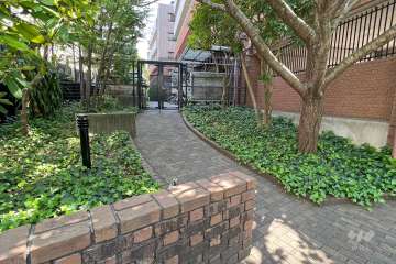 駐輪場出入り口