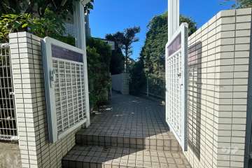 敷地北側の入り口