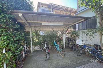 駐輪場（屋根付き）