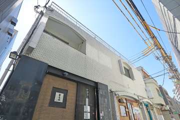 プラザ三軒茶屋の外観(北東側から)