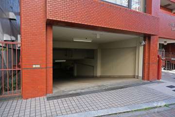 駐車場の出入り口