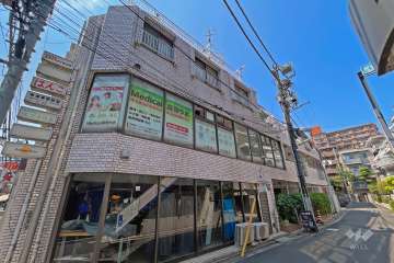 三軒茶屋第2オリンピックマンションの外観（南東側から）