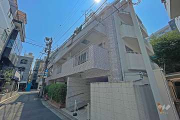 三軒茶屋第2オリンピックマンションの外観（北東側から）