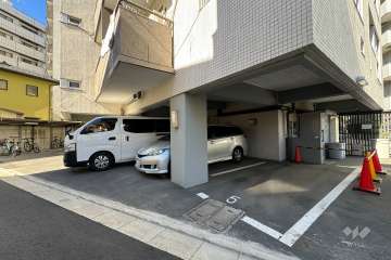 敷地内駐車場（屋外平面式）